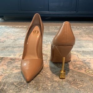 Oysby Pointed Toe Nude Patent Leather Stiletto Heels with Gold Pumps